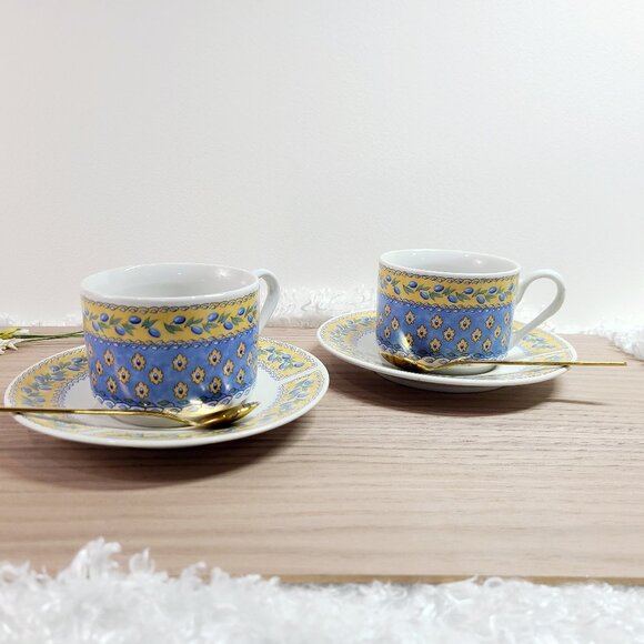 Set of two Gibson Coffee Mugs Vintage yellow Blue great condition - Picture 1 of 8